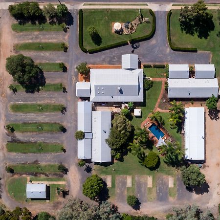 Tambo Mill Motel & Caravan Park Екстер'єр фото