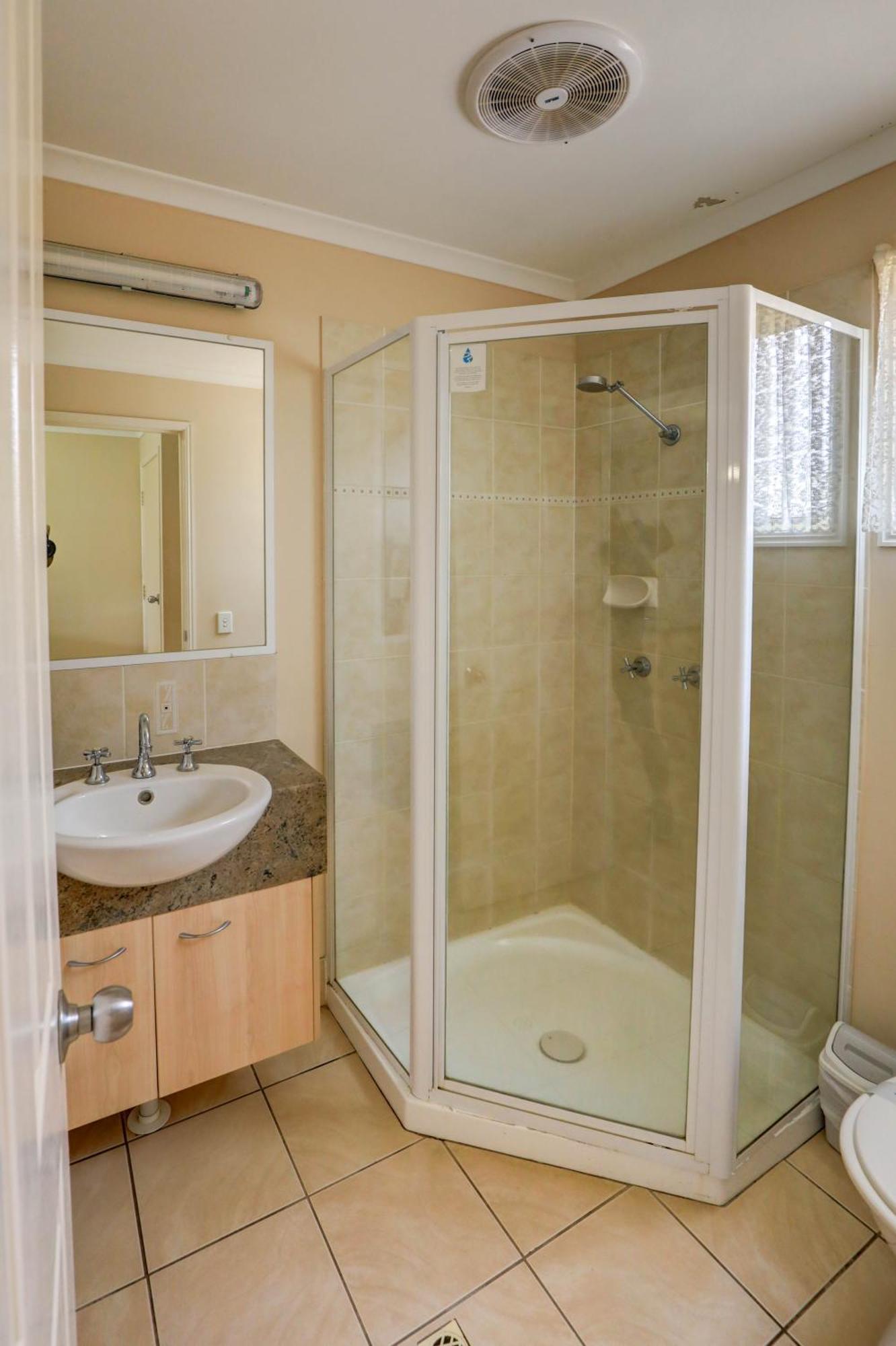 Tambo Mill Motel & Caravan Park Екстер'єр фото